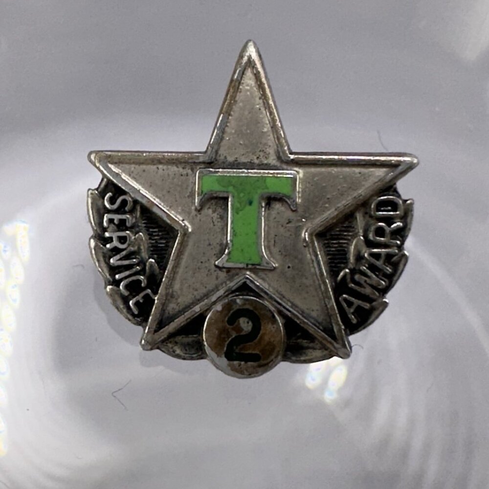 Texaco 2 Years Service Award Pin Balfour Sterling Silver Star Green Enamel T